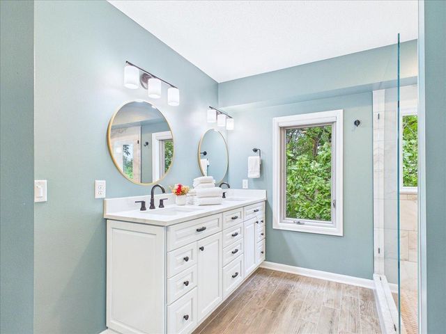 4195 Norma Avenue, Arden Hills, MN 55112