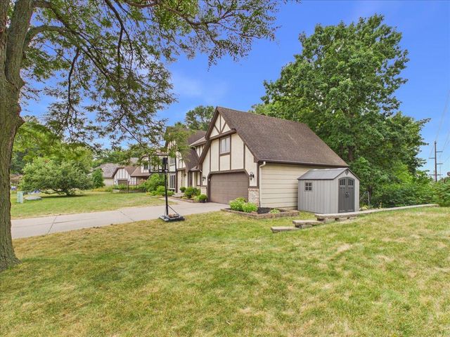 4195 Norma Avenue, Arden Hills, MN 55112