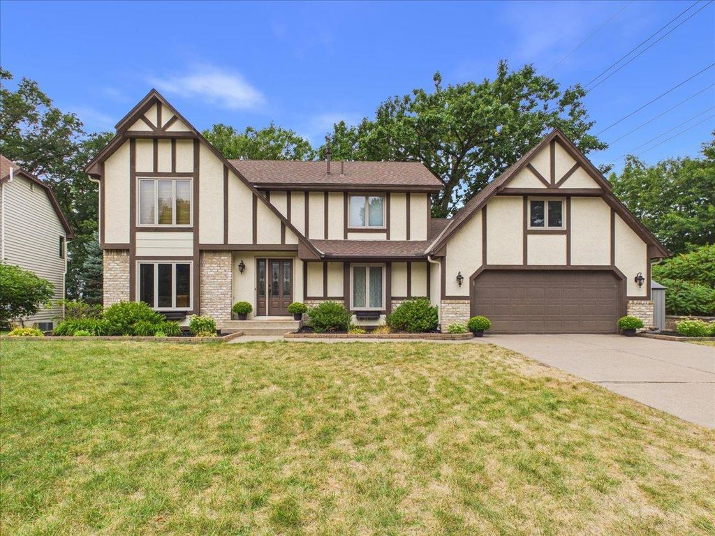 4195 Norma Avenue, Arden Hills, MN 55112 — photo 2