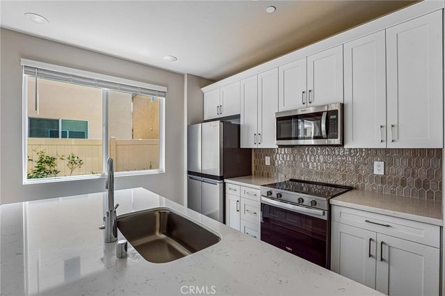 1131 Tropic Court, Redlands, CA 92374