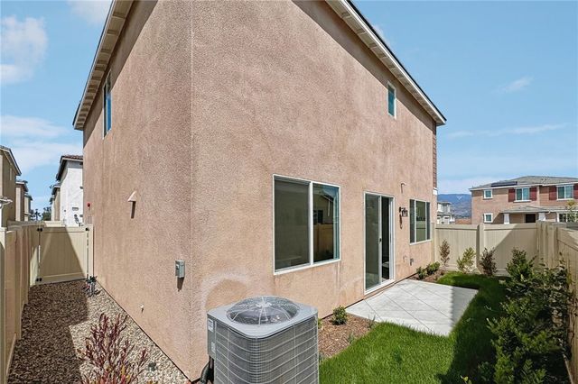 1131 Tropic Court, Redlands, CA 92374