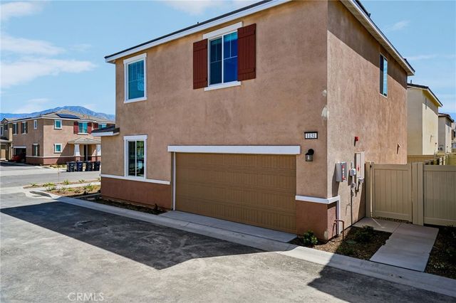 1131 Tropic Court, Redlands, CA 92374