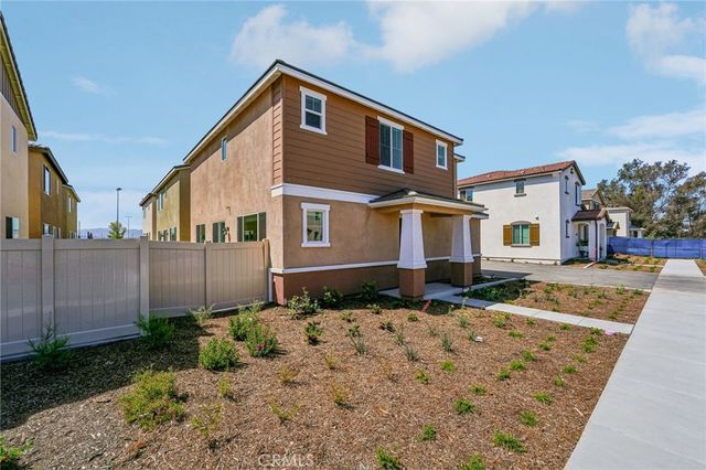 1131 Tropic Court, Redlands, CA 92374