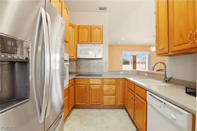 1006 SW 22nd TER, Cape Coral, FL 33991