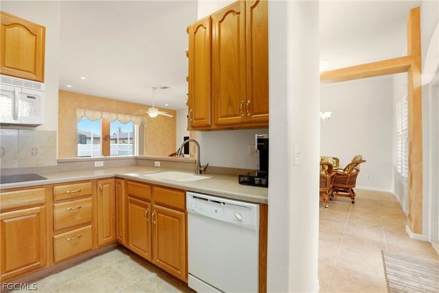 1006 SW 22nd TER, Cape Coral, FL 33991