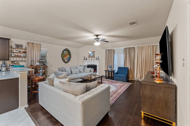 201 whitman Drive, Mckinney, TX 75072