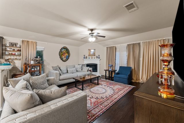 201 whitman Drive, Mckinney, TX 75072