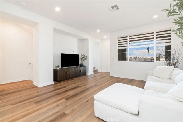 7128 Viceroy Way, Buena Park, CA 90621