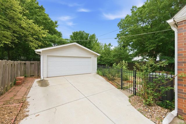 329 S Glendale Ave, Wichita, KS 67218