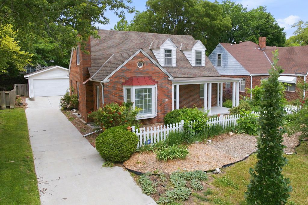 329 S Glendale Ave, Wichita, KS 67218