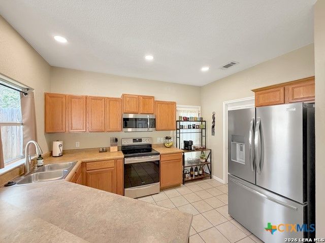 1660 Westview Court Court, Canyon Lake, TX 78133