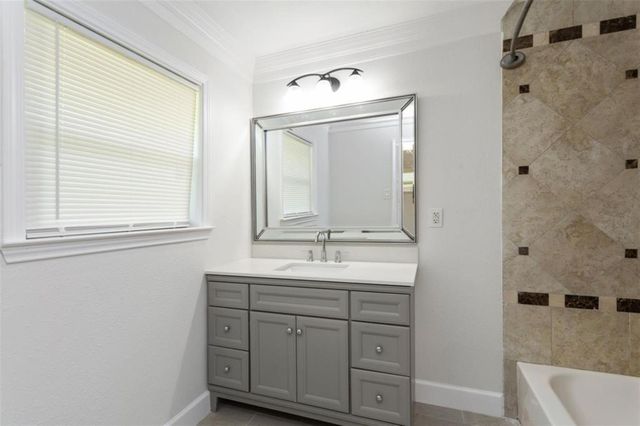 10825 Willowisp Drive, Houston, TX 77035