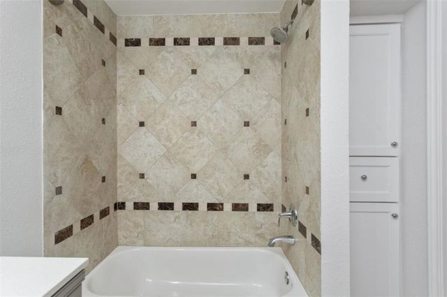 10825 Willowisp Drive, Houston, TX 77035