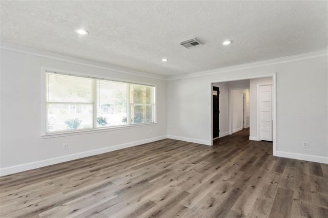 10825 Willowisp Drive, Houston, TX 77035