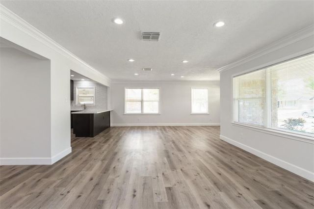 10825 Willowisp Drive, Houston, TX 77035