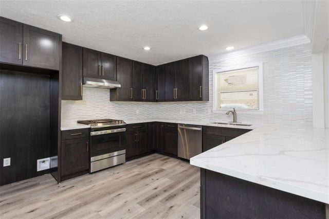 10825 Willowisp Drive, Houston, TX 77035