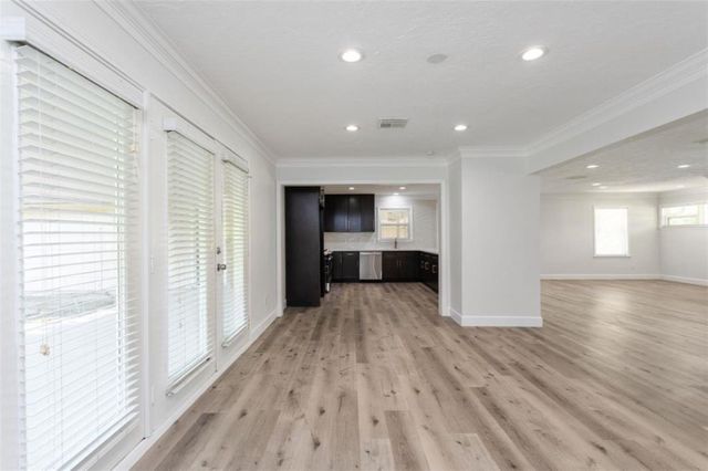 10825 Willowisp Drive, Houston, TX 77035