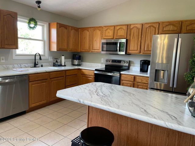 89 Cody Ct, Taylorsville, KY 40071