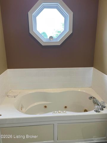 89 Cody Ct, Taylorsville, KY 40071