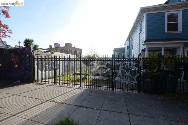 0- 8Th St, Oakland, CA 94607