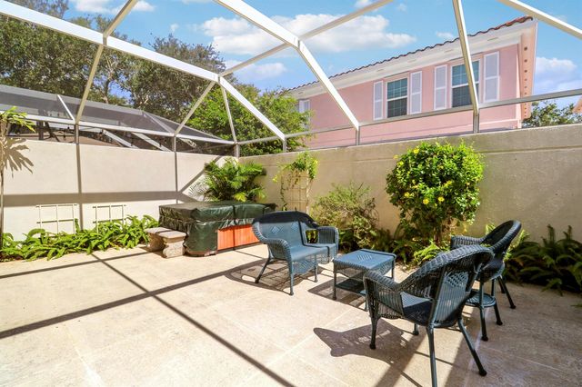 77 Laurel Oaks Circle, Tequesta, FL 33469