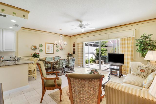 77 Laurel Oaks Circle, Tequesta, FL 33469