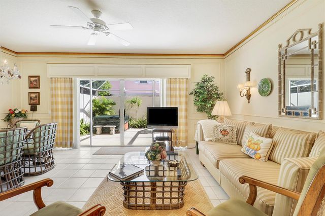 77 Laurel Oaks Circle, Tequesta, FL 33469