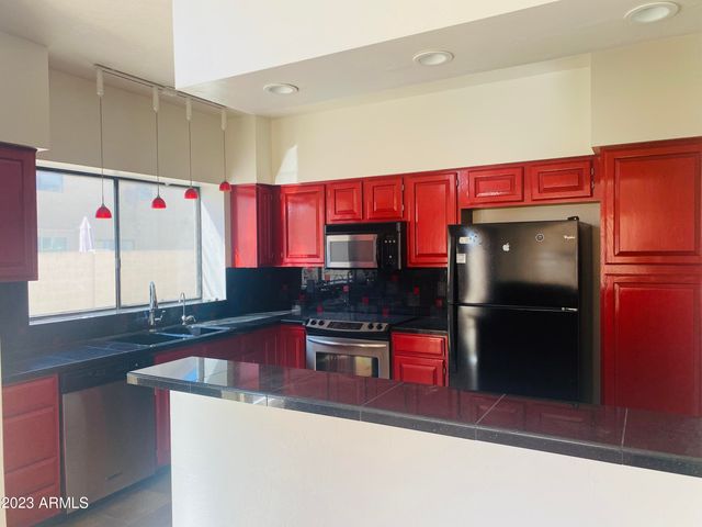 18414 N 44TH Way, Phoenix, AZ 85032