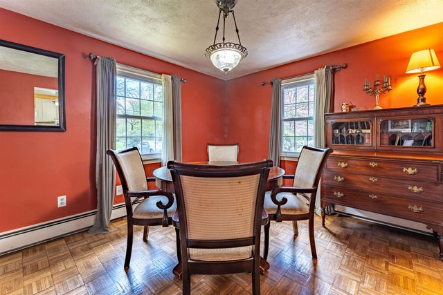 34 Oakhill Avenue, Attleboro, MA 02703
