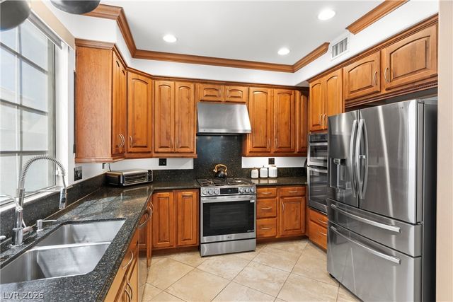 8425 Mount Nido Drive, Las Vegas, NV 89147