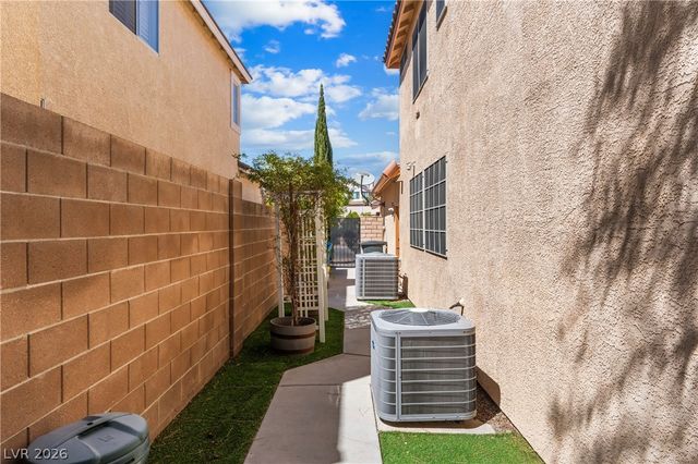 8425 Mount Nido Drive, Las Vegas, NV 89147