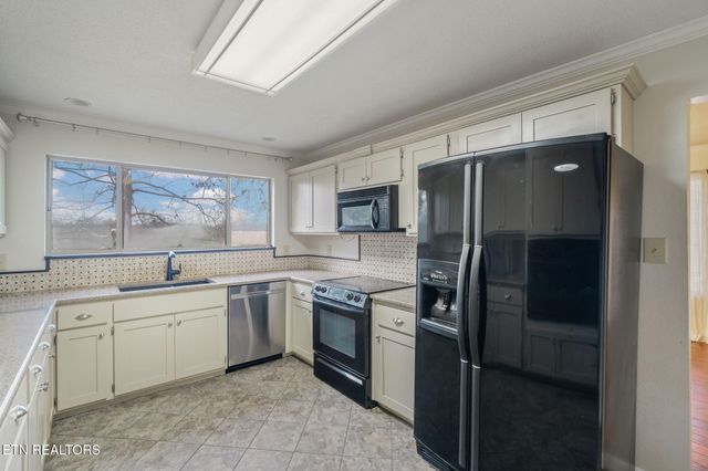 121 Spencer Lane, Rockwood, TN 37854