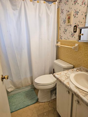 6326 THORNFIELD DR, Memphis, TN 38134