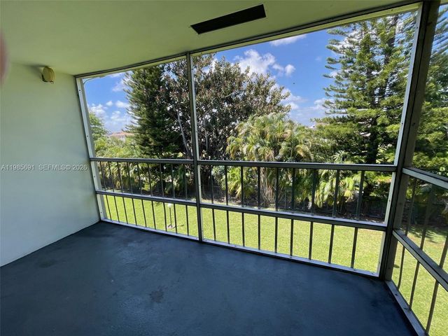1000 Hillcrest Ct 308 308, Hollywood, FL 33021
