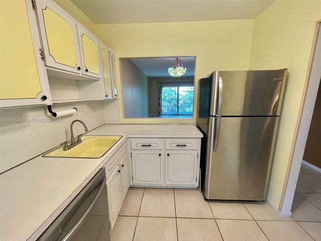 1000 Hillcrest Ct 308 308, Hollywood, FL 33021
