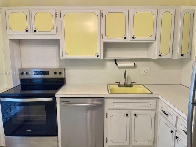 1000 Hillcrest Ct 308 308, Hollywood, FL 33021