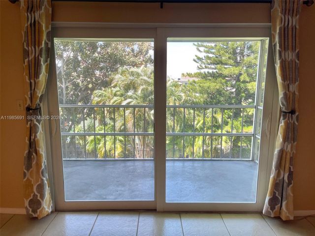 1000 Hillcrest Ct 308 308, Hollywood, FL 33021