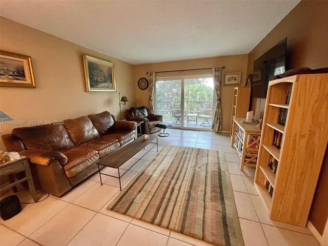 1000 Hillcrest Ct 308 308, Hollywood, FL 33021