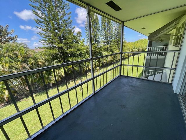 1000 Hillcrest Ct 308 308, Hollywood, FL 33021