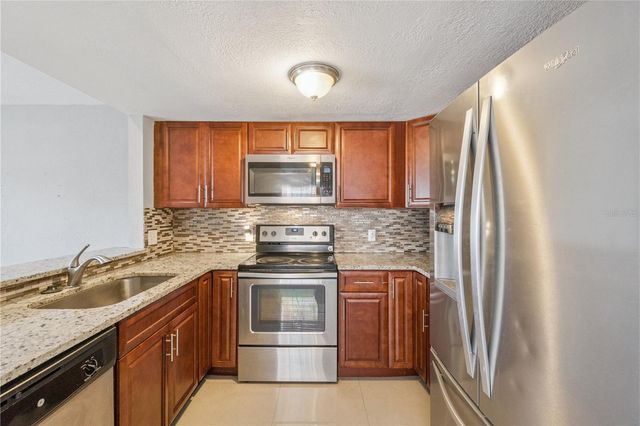 214 MAJORS LANE A, Kissimmee, FL 34743