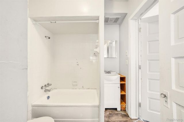 269 Euclid Street, Mt. Clemens, MI 48043