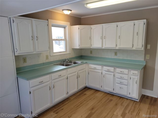 563 Saint Paul Street, Marysville, MI 48040