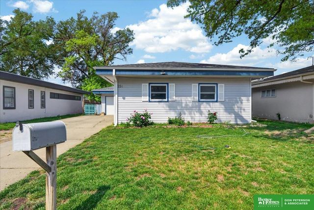 251 N Lincoln Avenue, Fremont, NE 68025