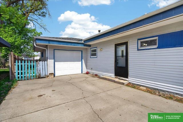 251 N Lincoln Avenue, Fremont, NE 68025
