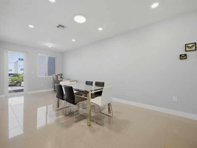 6642 NW 103rd Parkway 6642, Doral, FL 33178