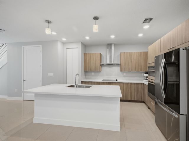 6642 NW 103rd Parkway 6642, Doral, FL 33178