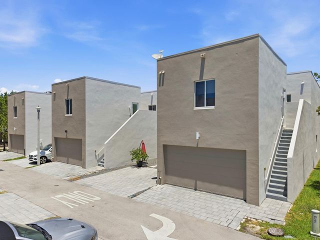 6642 NW 103rd Parkway 6642, Doral, FL 33178