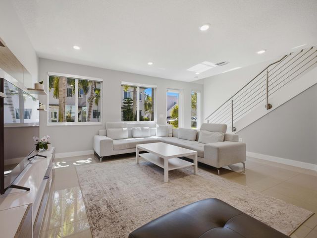 6642 NW 103rd Parkway 6642, Doral, FL 33178