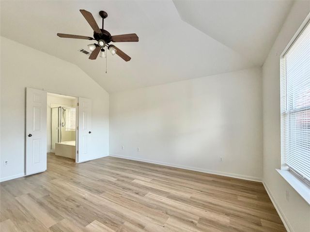 939 Dark Horse LN, Buda, TX 78610