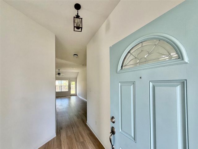 939 Dark Horse LN, Buda, TX 78610
